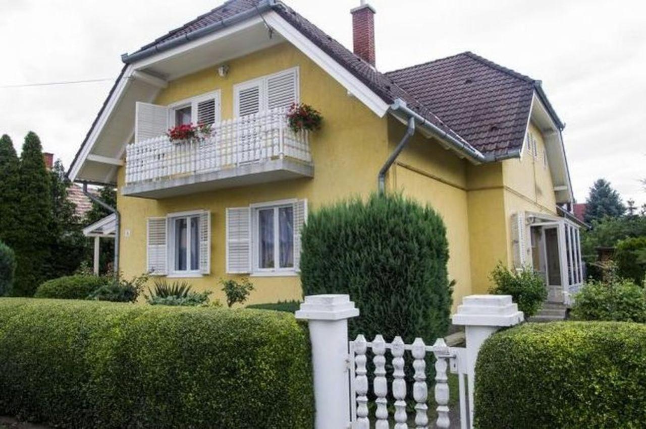 Gizella Haz Keszthely Exterior foto